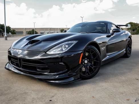 Used 2017 Dodge Viper GTC w/ Time Attack Group 2.0 RWD image 5