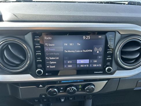 Used 2022 Toyota Tacoma SR5 w/ Technology Package image 27