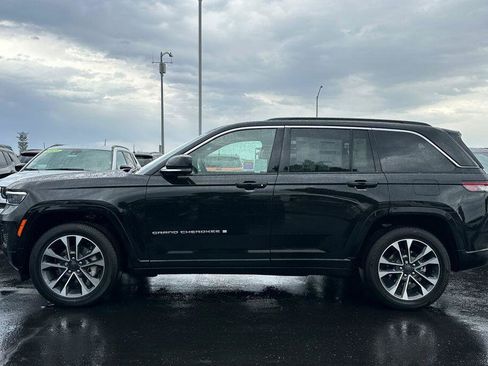 New 2025 Jeep Grand Cherokee Overland w/ Adv Protech Group III image 7