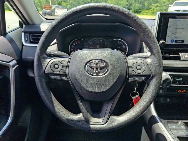 Used 2025 Toyota RAV4 LE FWD image 19