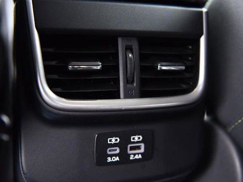 Used 2025 Subaru Outback Onyx Edition image 24