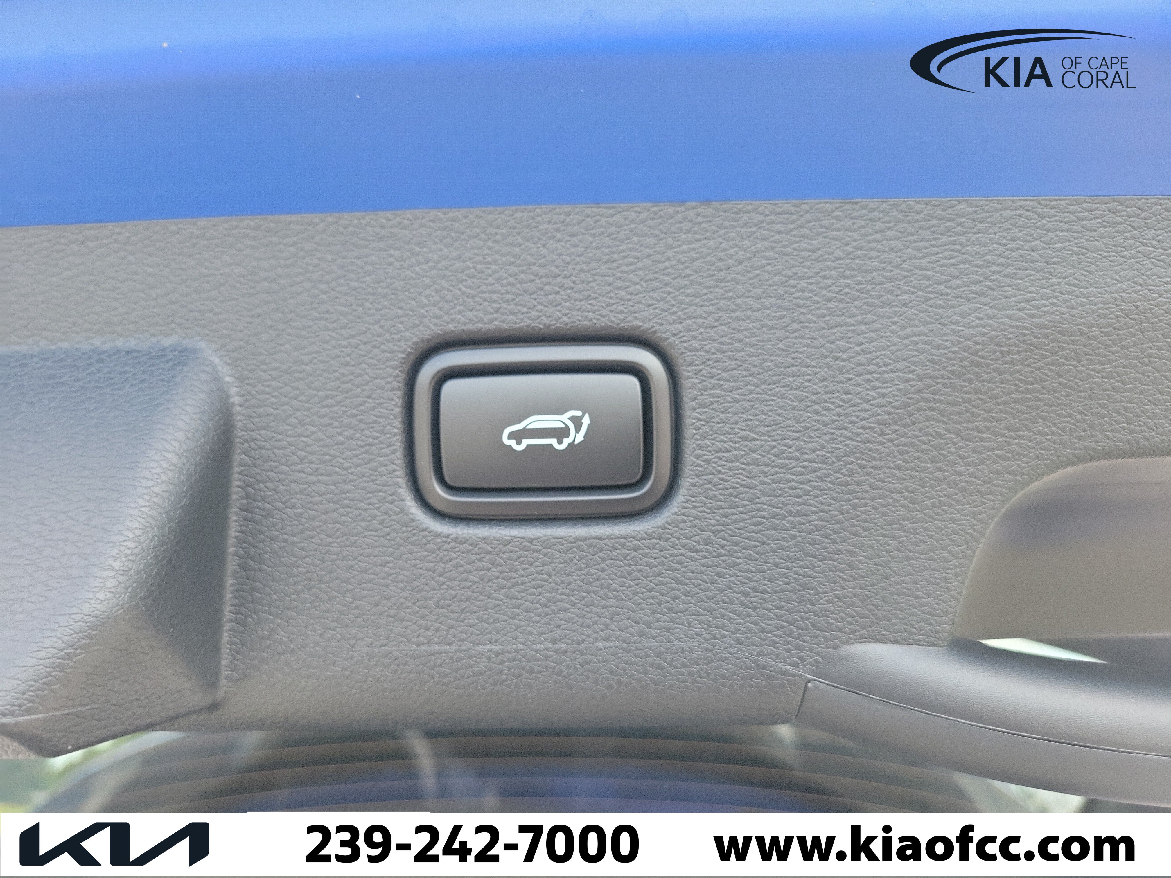 New 2026 Kia Sportage SX FWD image 12