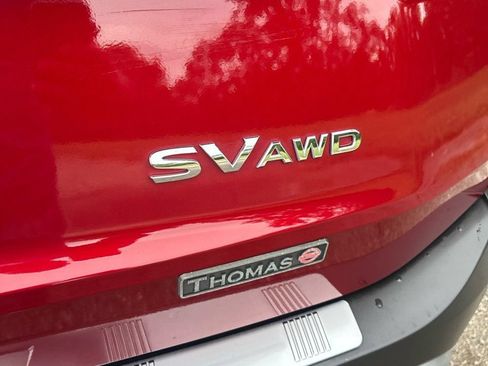 Used 2023 Nissan Rogue SV AWD/4WD image 17