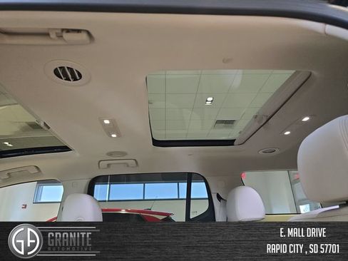 Used 2023 GMC Acadia Denali w/ Denali Technology Package AWD/4WD image 40