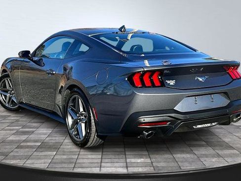 Certified 2025 Ford Mustang Coupe image 2