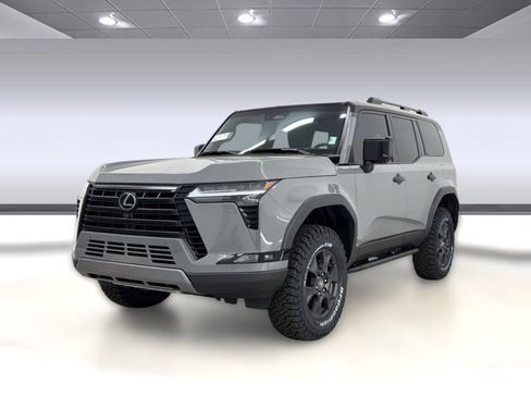 Used 2024 Lexus GX 550 image 1