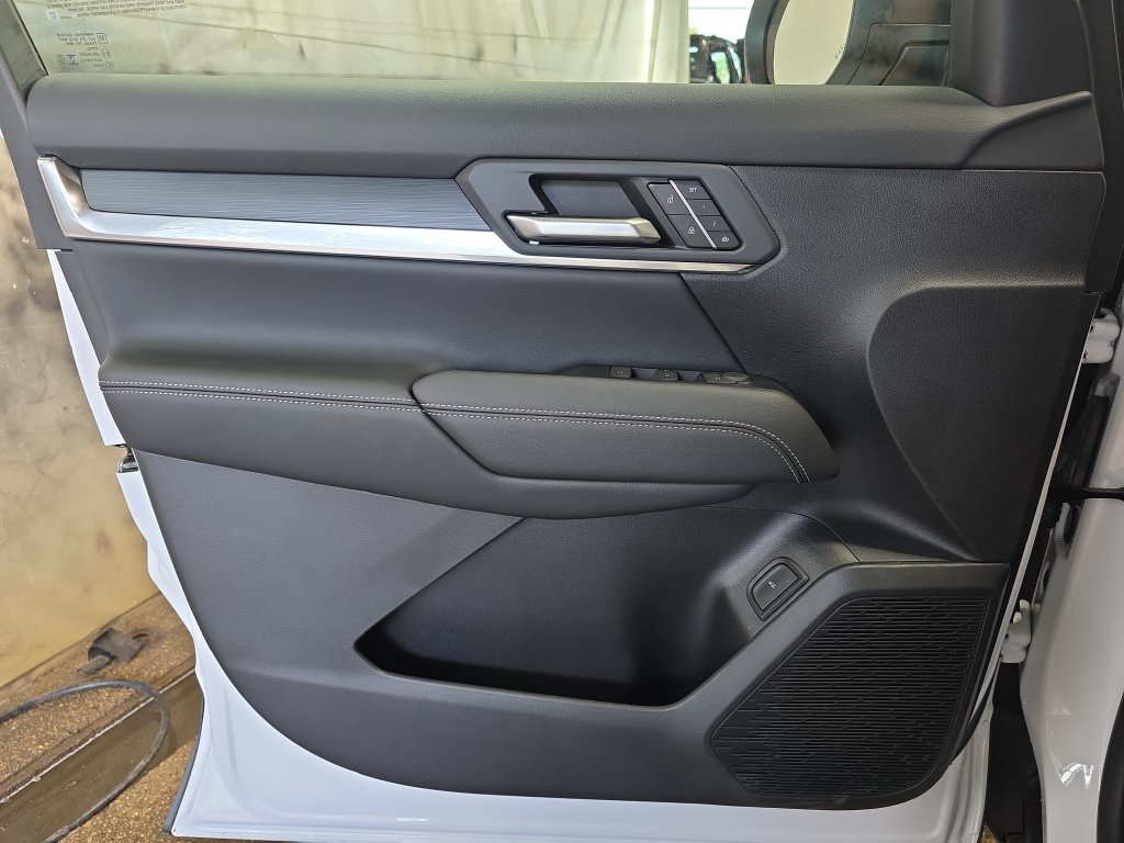 New 2027 GMC Terrain Elevation w/ Elevation Premium Package AWD/4WD image 25