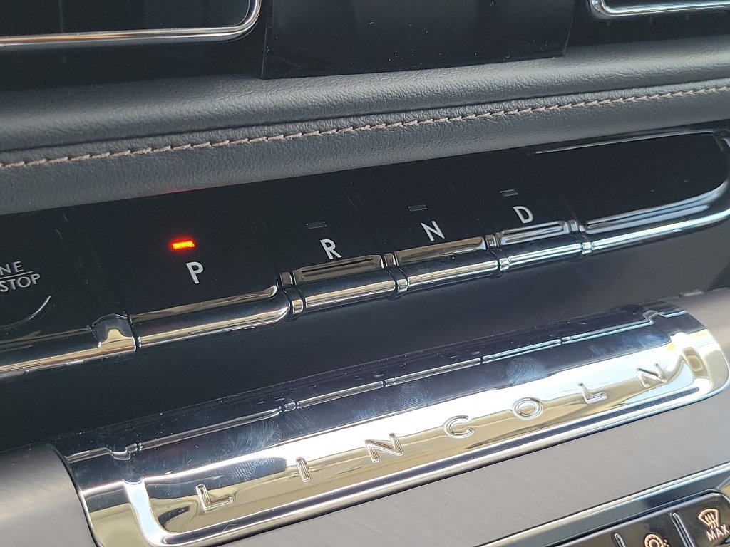 New 2026 Lincoln Aviator AWD image 29