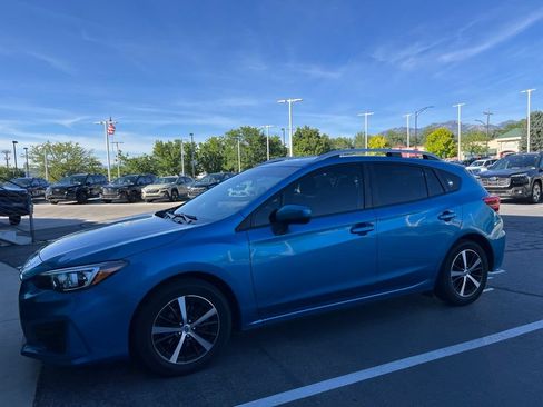 Used 2019 Subaru Impreza 2.0i Premium AWD/4WD image 2