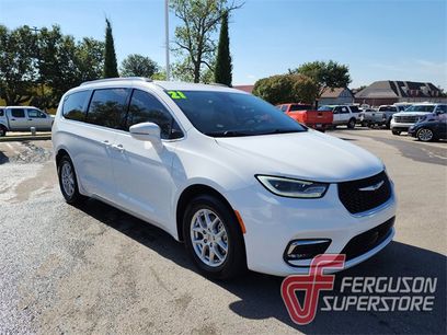 Used 2021 Chrysler Pacifica Touring-L
