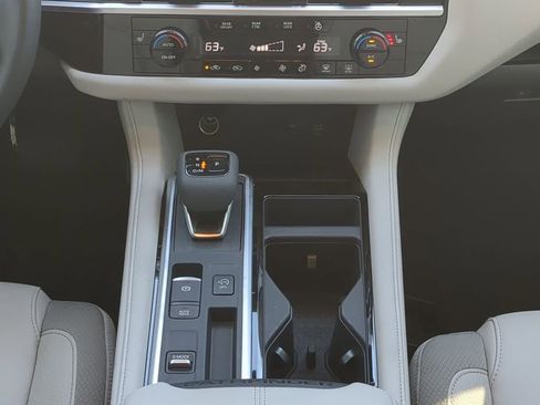 New 2025 Nissan Pathfinder SL image 19