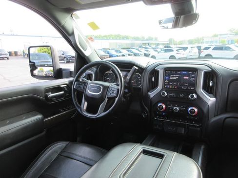 Used 2022 GMC Sierra 2500 Denali w/ Denali Ultimate Package AWD/4WD image 28