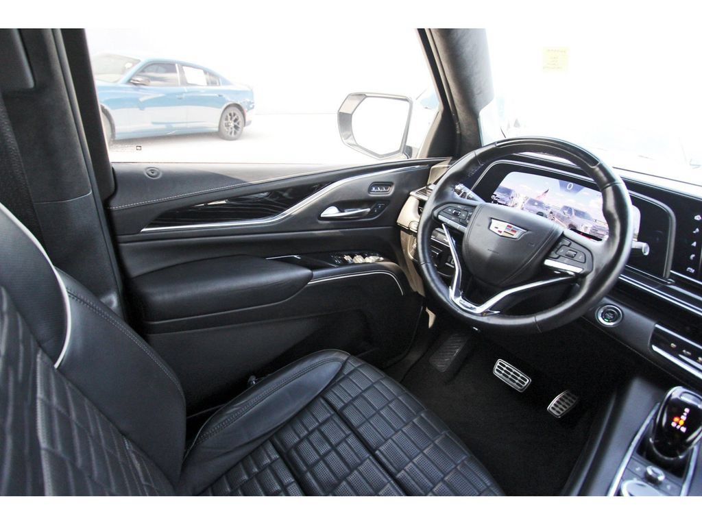 Used 2023 Cadillac Escalade V w/ LPO, ONYX Package AWD/4WD image 8