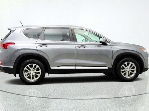 Used 2020 Hyundai Santa Fe SE FWD image 4