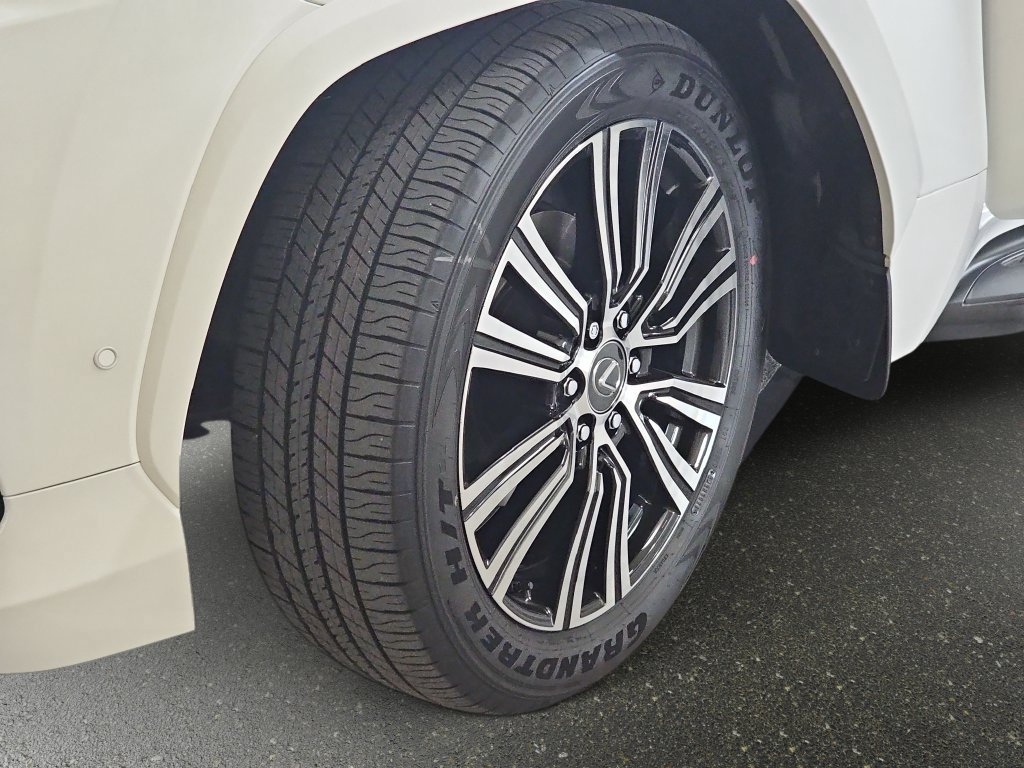 New 2026 Lexus LX 700h Luxury w/ Appearance Package AWD/4WD image 31