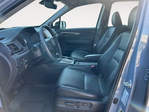 Used 2023 Honda Ridgeline RTL-E image 9