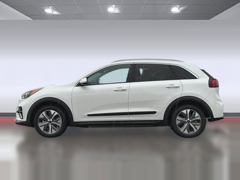 Used 2022 Kia Niro EX Premium image 2
