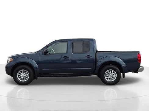 Used 2021 Nissan Frontier SV w/ SV Utility Package image 3