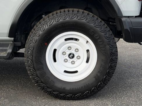 New 2026 Ford Bronco Heritage Edition AWD/4WD image 10
