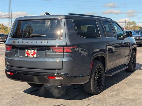 New 2025 Jeep Wagoneer L Series II w/ Premium Group I image 7