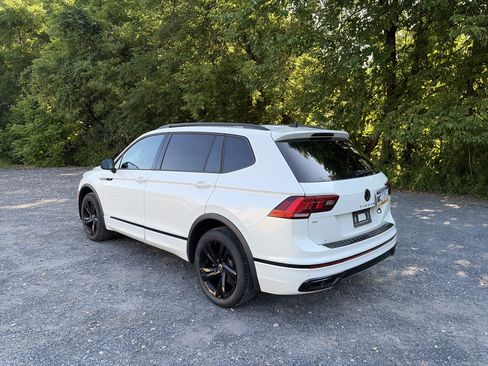 Used 2023 Volkswagen Tiguan SE R-Line AWD/4WD image 7