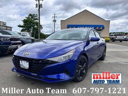 Used 2023 Hyundai Elantra SEL