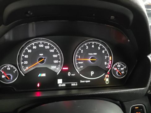 Used 2020 BMW M4 Coupe w/ M Driver's Package image 10