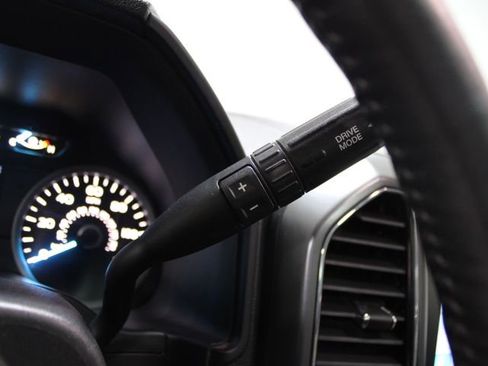 Used 2018 Ford F150 XLT w/ Equipment Group 302A Luxury AWD/4WD image 40