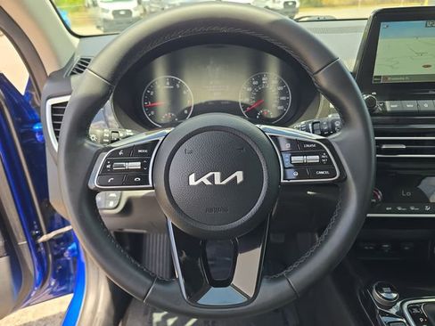 Used 2022 Kia Seltos EX AWD/4WD image 25