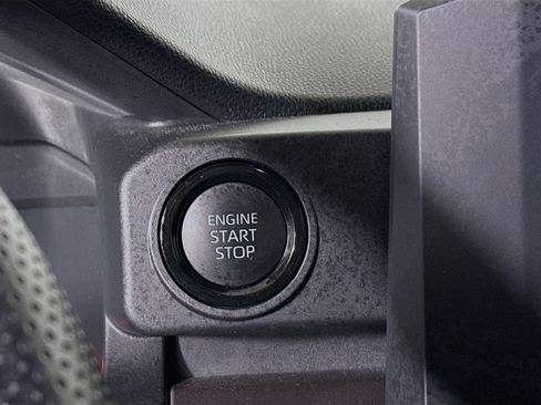 Used 2025 Toyota Tacoma SR5 image 20