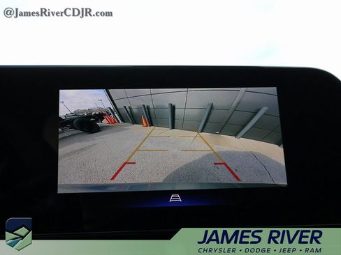 Used 2024 Chevrolet Trax LT w/ Driver Confidence Package image 33