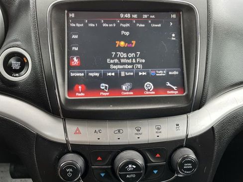 Used 2018 Dodge Journey SXT w/ Premium Group image 14