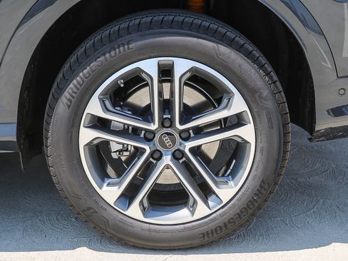 Used 2025 Audi Q5 Premium Plus w/ Premium Plus AWD/4WD image 10