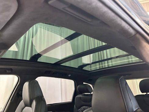 Used 2022 Audi SQ7 Prestige AWD/4WD image 23