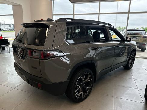 New 2026 Jeep Cherokee Overland w/ Advanced Pro Tech Group AWD/4WD image 6