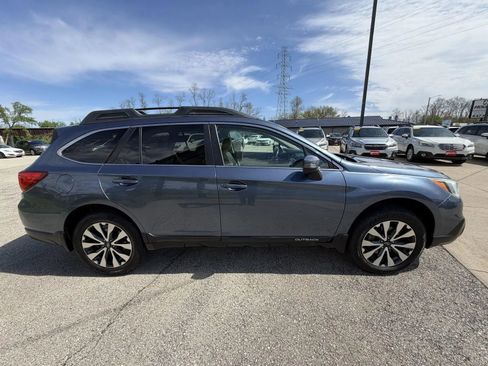 Used 2015 Subaru Outback 2.5i Limited AWD/4WD image 4