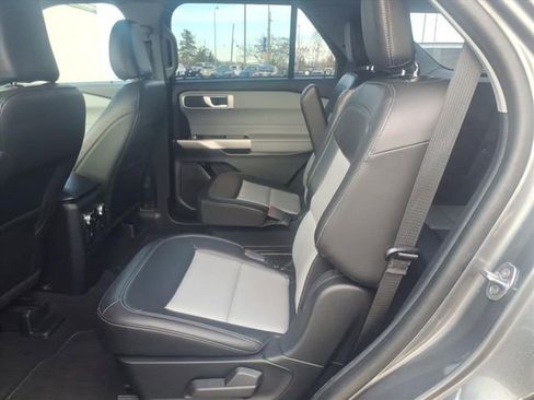 Certified 2023 Ford Explorer XLT w/ Equipment Group 202A image 9