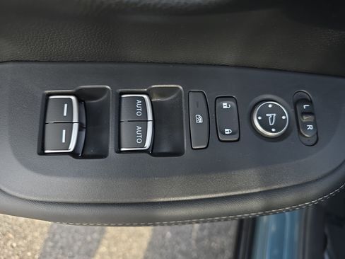 Used 2023 Honda HR-V EX-L image 27