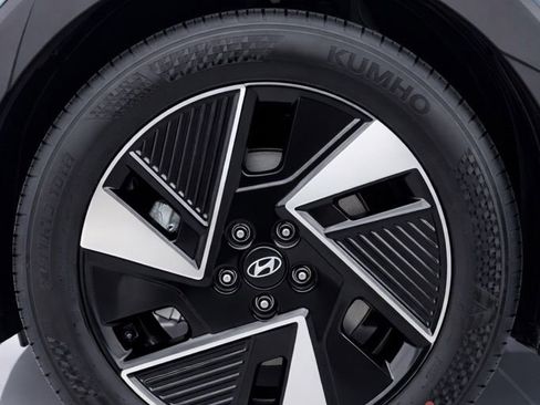 Used 2025 Hyundai Ioniq 5 SEL image 38