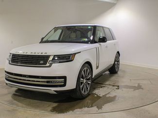 Used 2023 Land Rover Range Rover SE AWD/4WD video 1