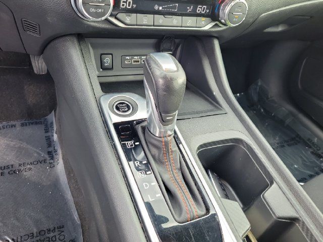 Used 2025 Nissan Sentra SR FWD image 31