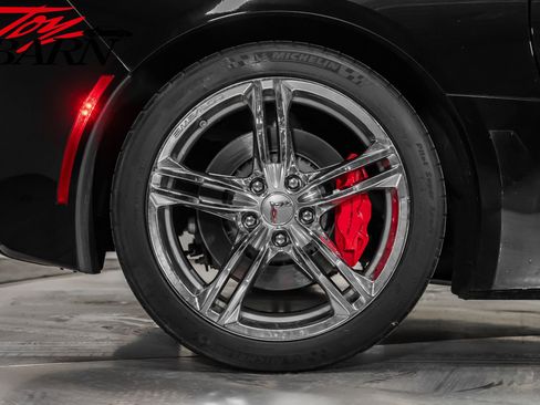 Used 2016 Chevrolet Corvette Stingray Convertible w/ 3LT Preferred Equipment Group image 22