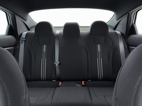 New 2025 Hyundai Elantra SEL image 25