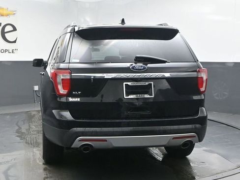 Used 2017 Ford Explorer XLT FWD image 34