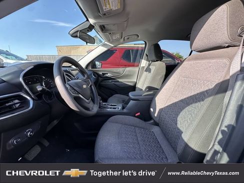 Used 2022 Chevrolet Equinox LT w/ LPO, Floor Liner Package FWD image 10