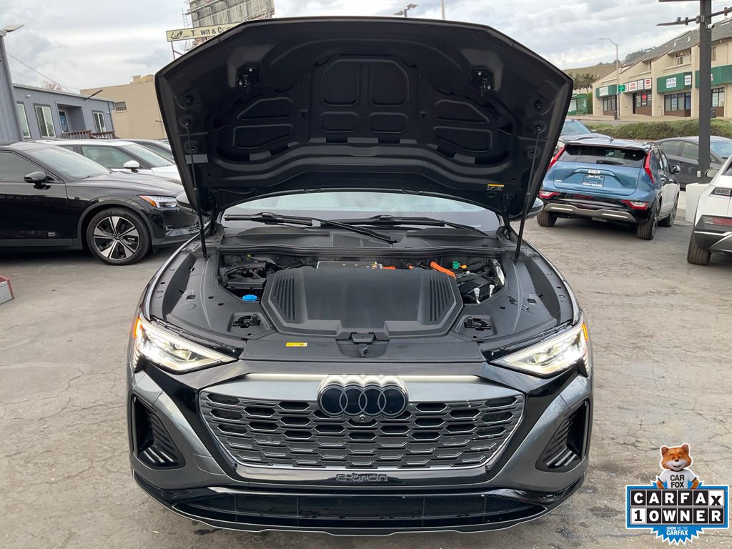 Used 2024 Audi Q8 e-tron Prestige w/ Prestige Package AWD/4WD image 13