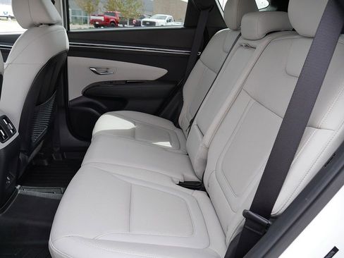 Used 2023 Hyundai Tucson Limited w/ Cargo Package AWD/4WD image 15