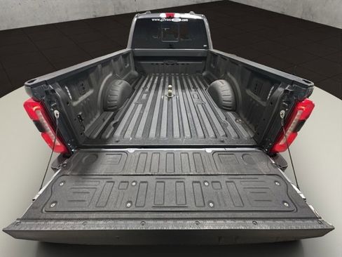 Used 2024 Ford F350 Lariat w/ Black Appearance Package image 22