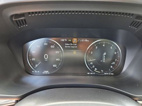 Used 2019 Volvo XC60 T5 Momentum w/ Multimedia Package AWD/4WD image 28
