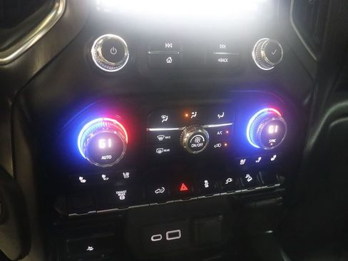 Used 2020 GMC Sierra 2500 AT4 w/ AT4 Preferred Package image 62